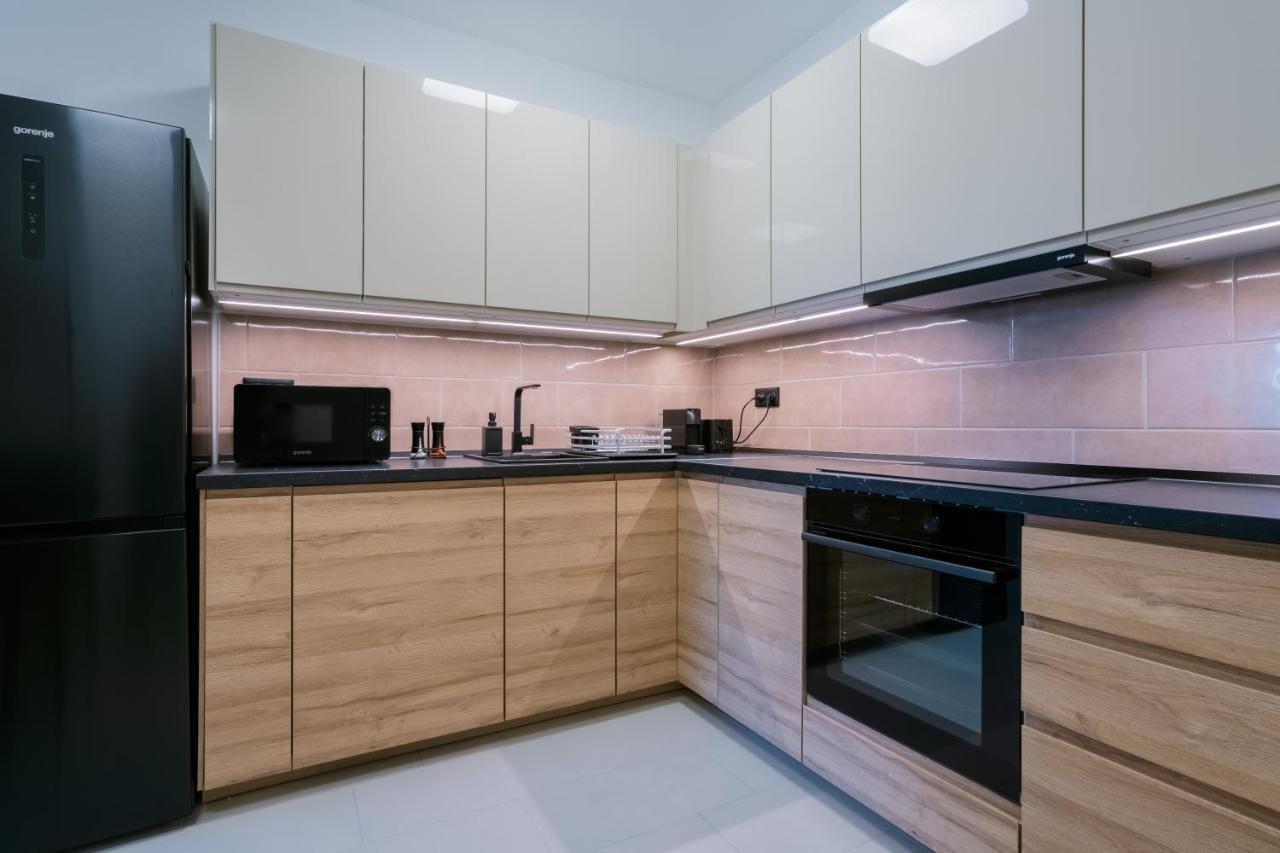 Fox Premium Apartment & Free Private Parking Budapest Exteriör bild