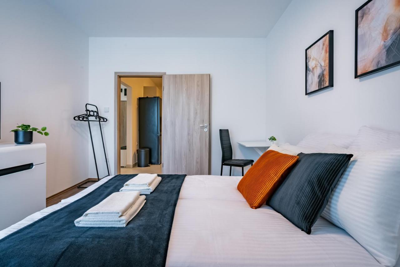 Fox Premium Apartment & Free Private Parking Budapest Exteriör bild