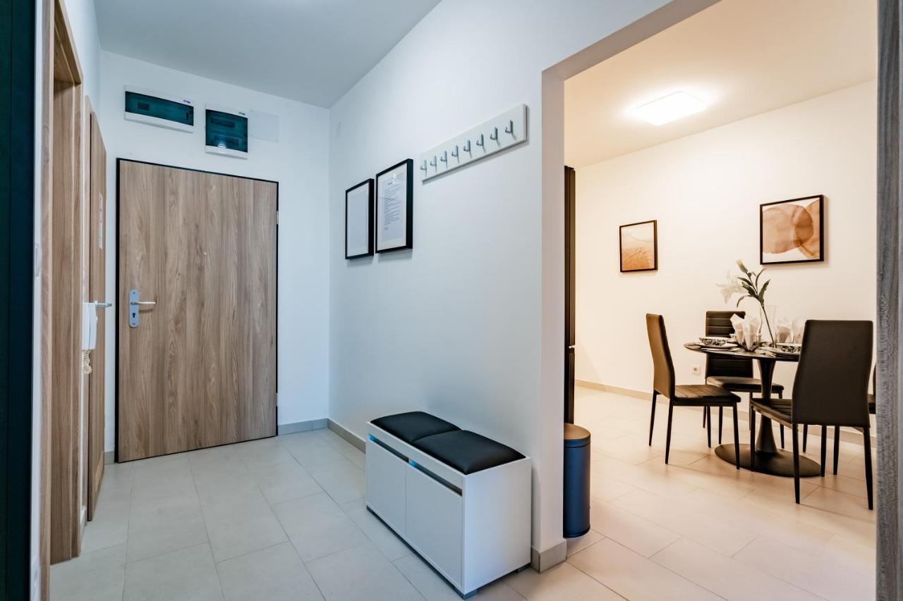 Fox Premium Apartment & Free Private Parking Budapest Exteriör bild
